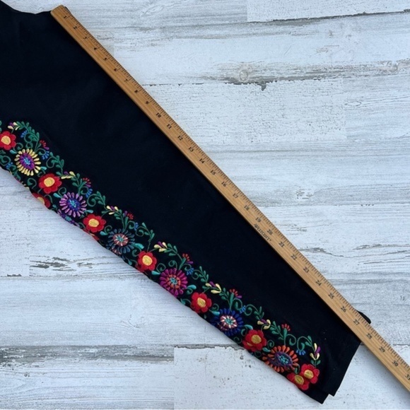 NEW! Brazilroxx‎ Embroidered Multicolor Floral Legging Pants Womens Size XL Boho - Picture 13 of 16